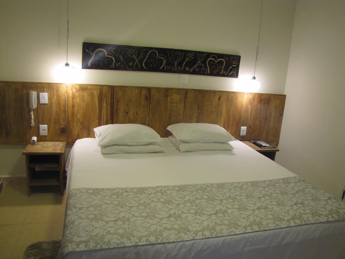 Hotel Pousada Shangri-La Серра-Негра Экстерьер фото